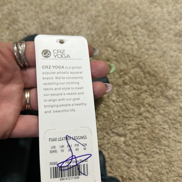 CRZ Yoga Faux Leather  Green Leggings Small NWT - Picture 5 of 6